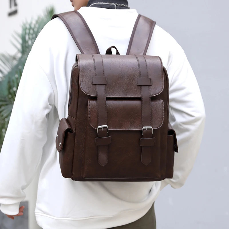 Sac à dos homme en similicuir à rabat boucles