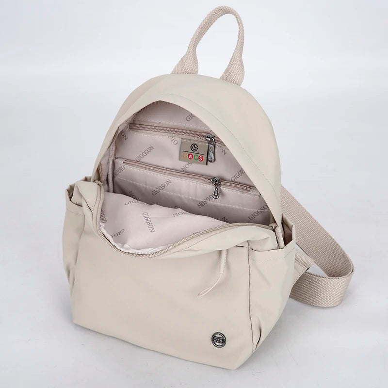 Petit sac à dos femme en nylon à poche avant zippée